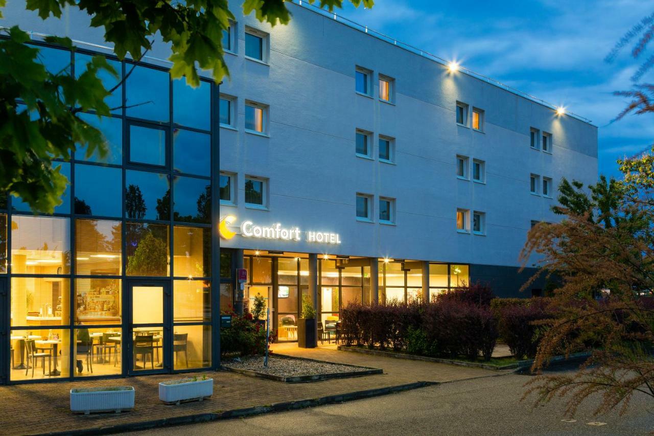 Comfort Hotel Aeroport Lyon St Exupery Colombier-Saugnieu Екстер'єр фото
